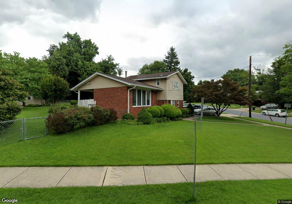 5201 Strathmore Ave, Kensington, MD 20895 - photo 1