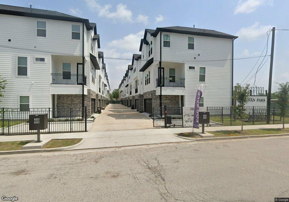 712 W Donovan St unit A, Houston, TX 77091 - photo 1