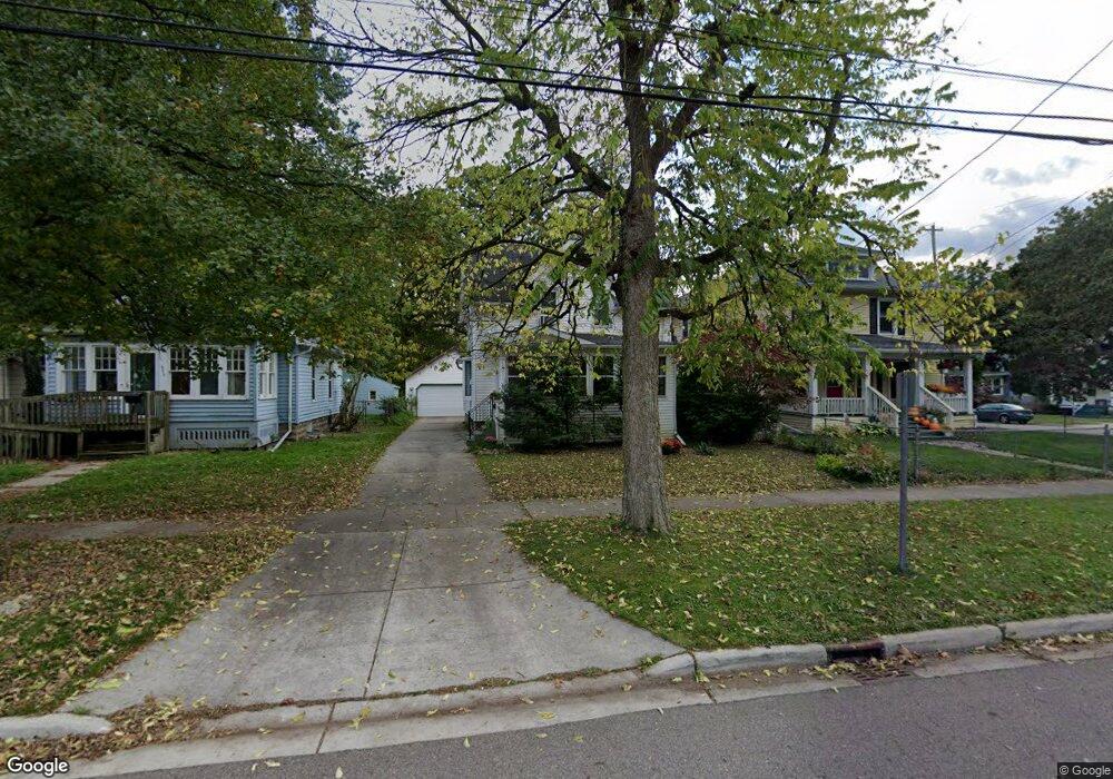 627 Smith Ave, Lansing, MI 48910 - photo 1