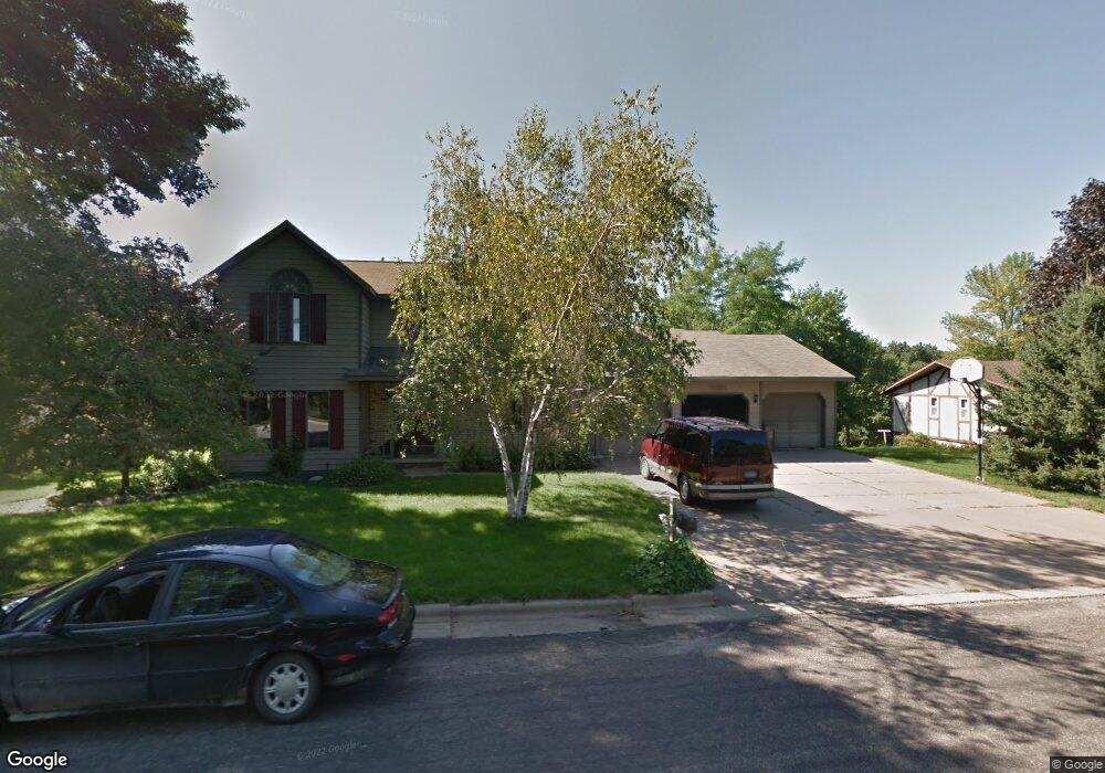 1329 Skyline Dr, Winona, MN 55987 - photo 1