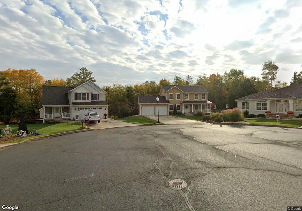 111 Commons Dr, Olyphant, PA 18447 - photo 1