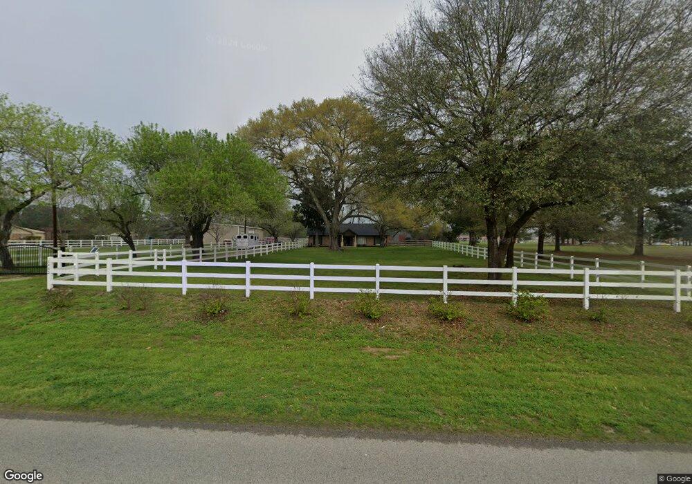 1402 Baker Dr, Tomball, TX 77375 - photo 1