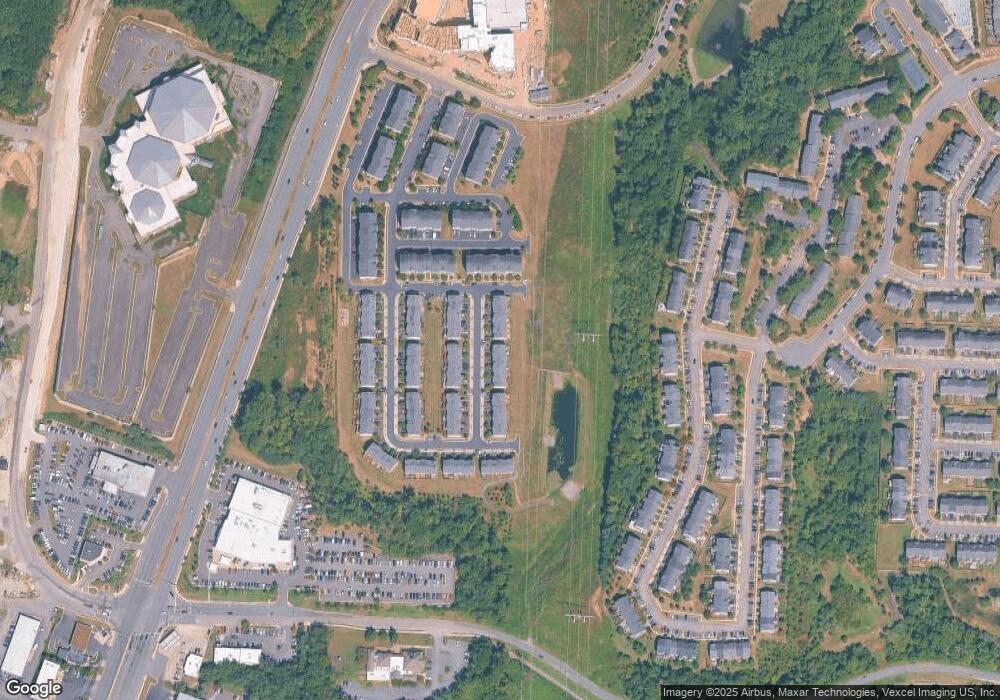 15733 John Diskin Cir, Woodbridge, VA 22191 - photo 1