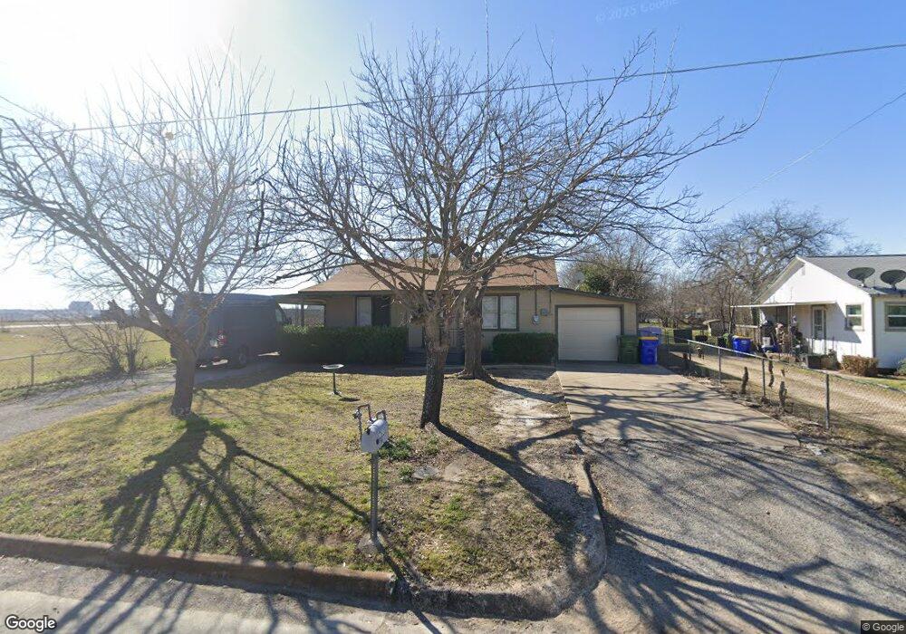 7633 Longfield Dr, Fort Worth, TX 76108 - photo 1