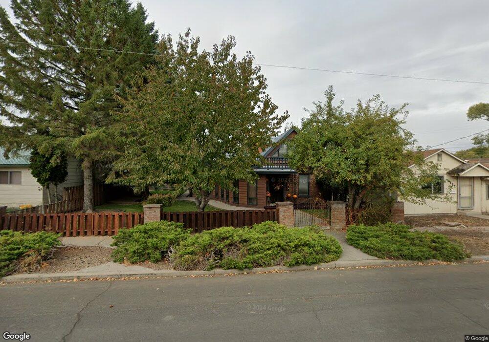 109 N L St, Lakeview, OR 97630 - photo 1