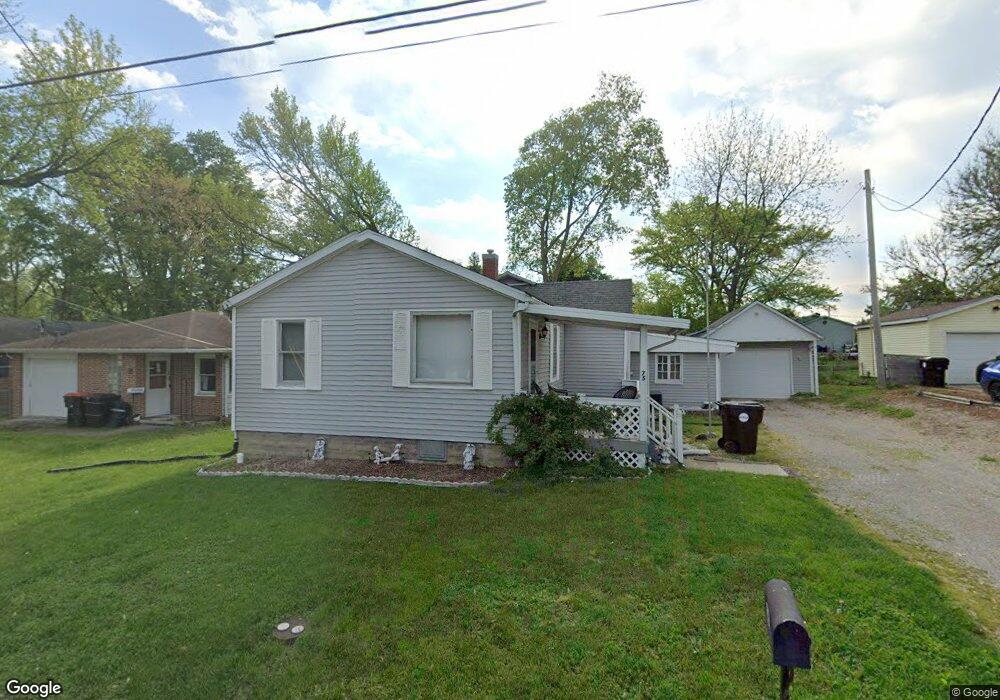 75 Gavin St, Lincoln, IL 62656 - photo 1