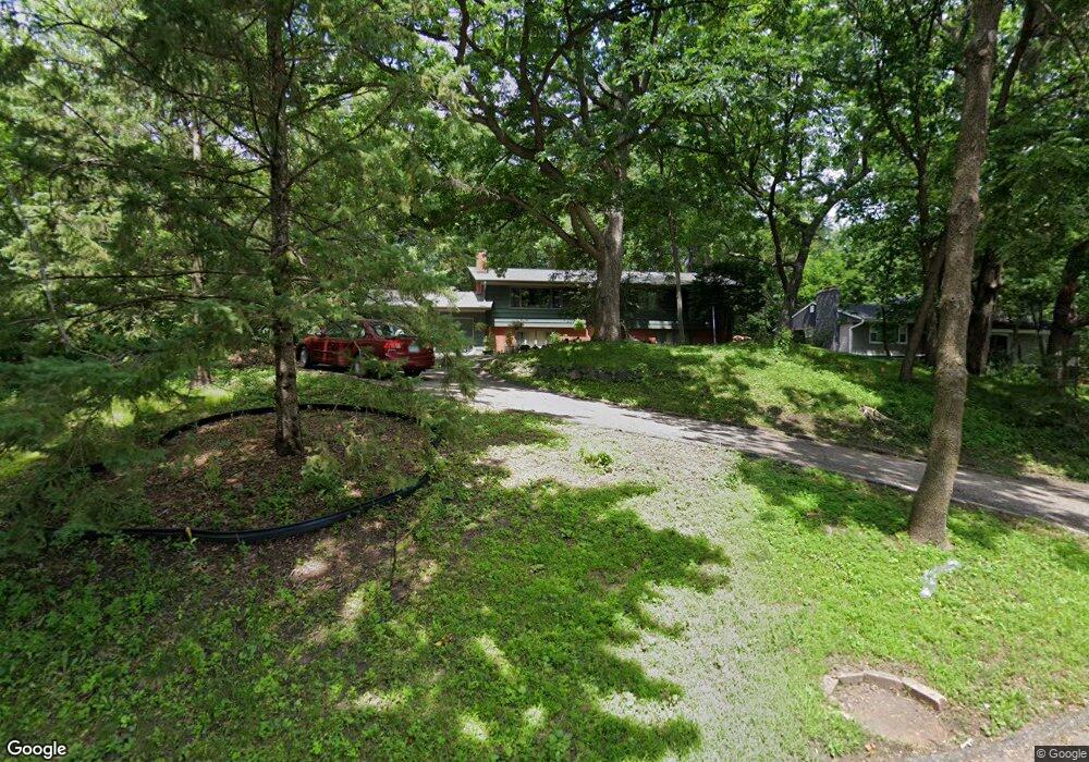 14216 Woodhaven Rd, Minnetonka, MN 55345 - photo 1