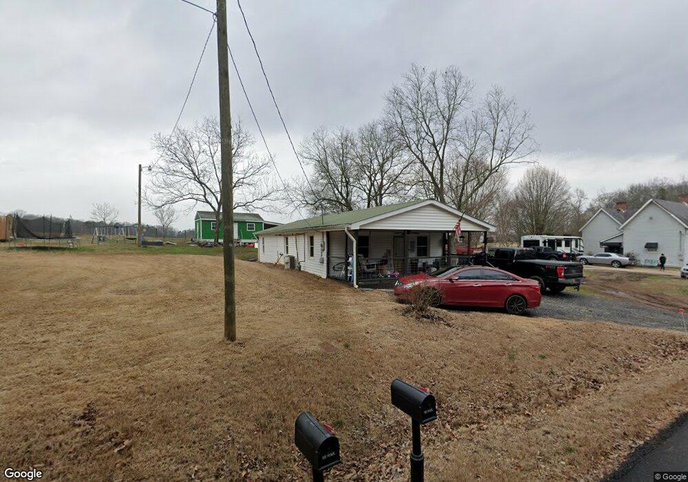 40 W Freeman St, Maysville, GA 30558 - photo 1