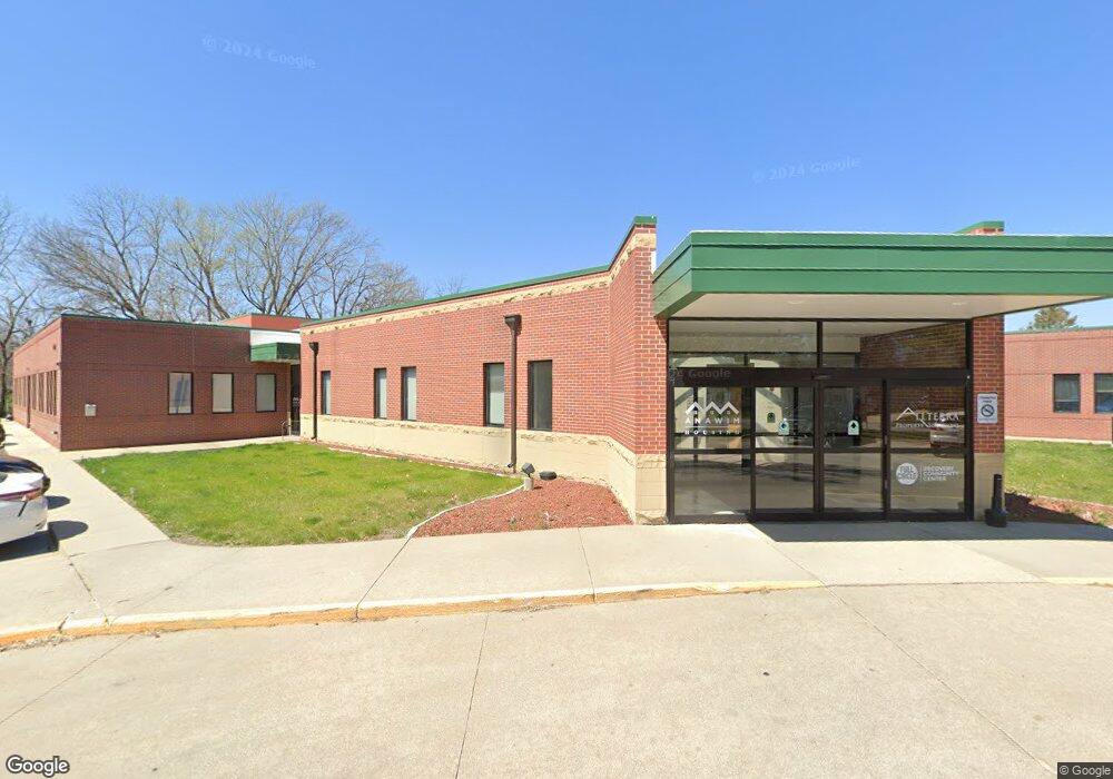 1750 48th St, Des Moines, IA 50310 - photo 1