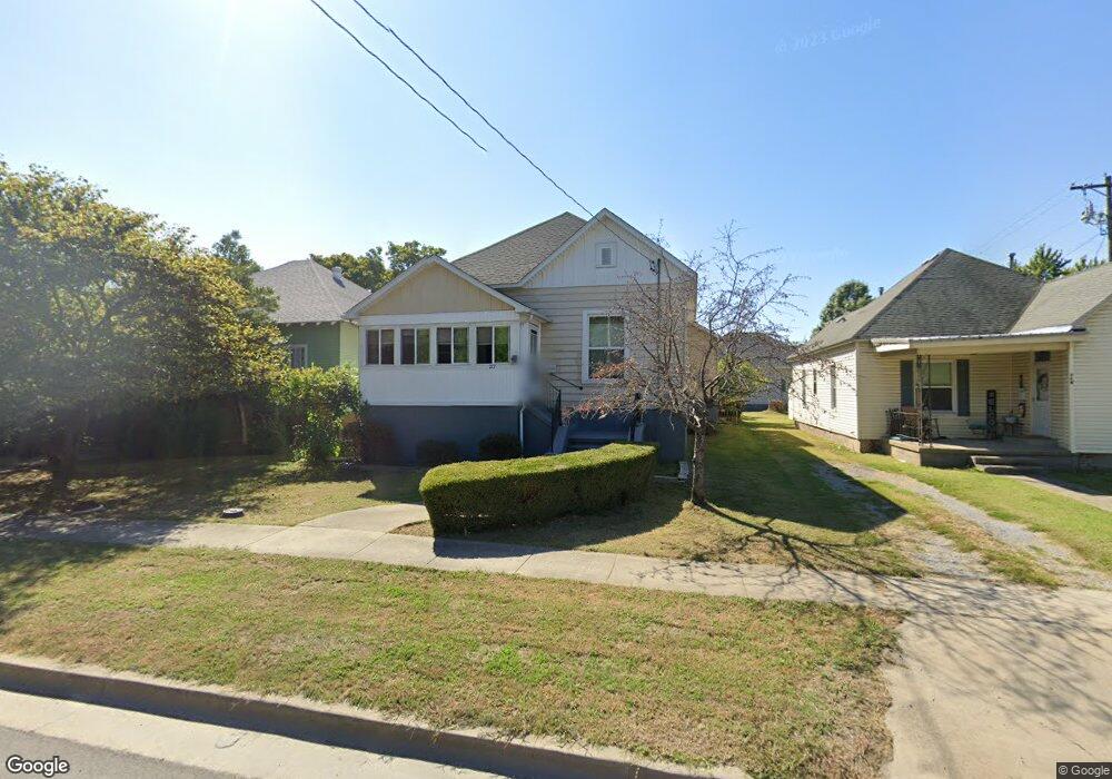 717 N Main St, Harrisburg, IL 62946 - photo 1