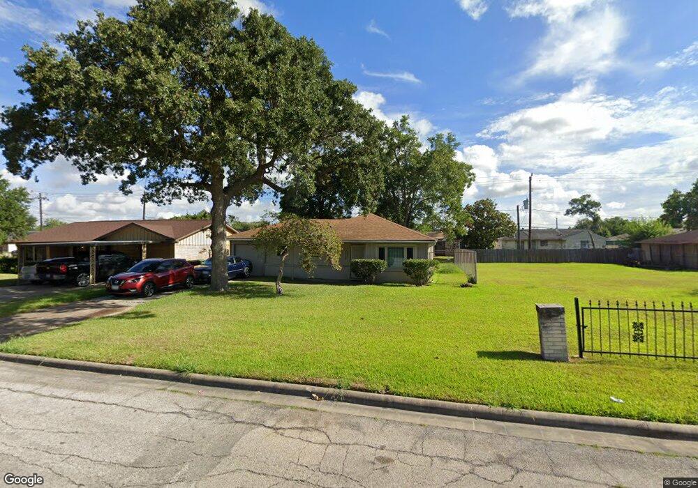 4915 Teton St, Houston, TX 77033 - photo 1