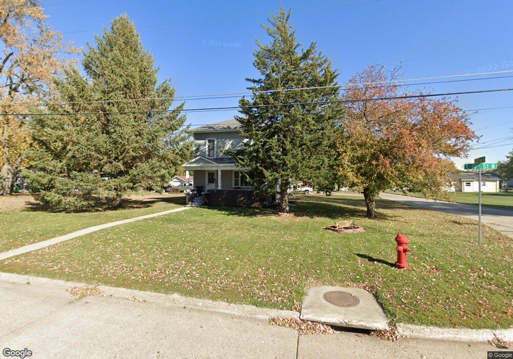 1020 E 10th St N, Newton, IA 50208 - photo 1