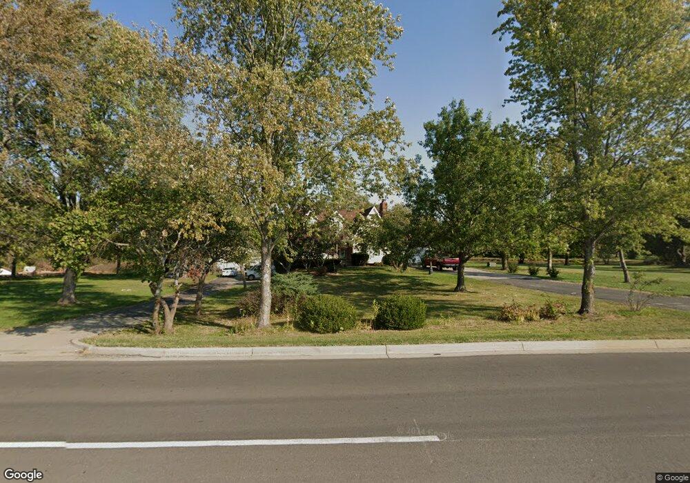 1124 W Hubach Hill Rd, Raymore, MO 64083 - photo 1