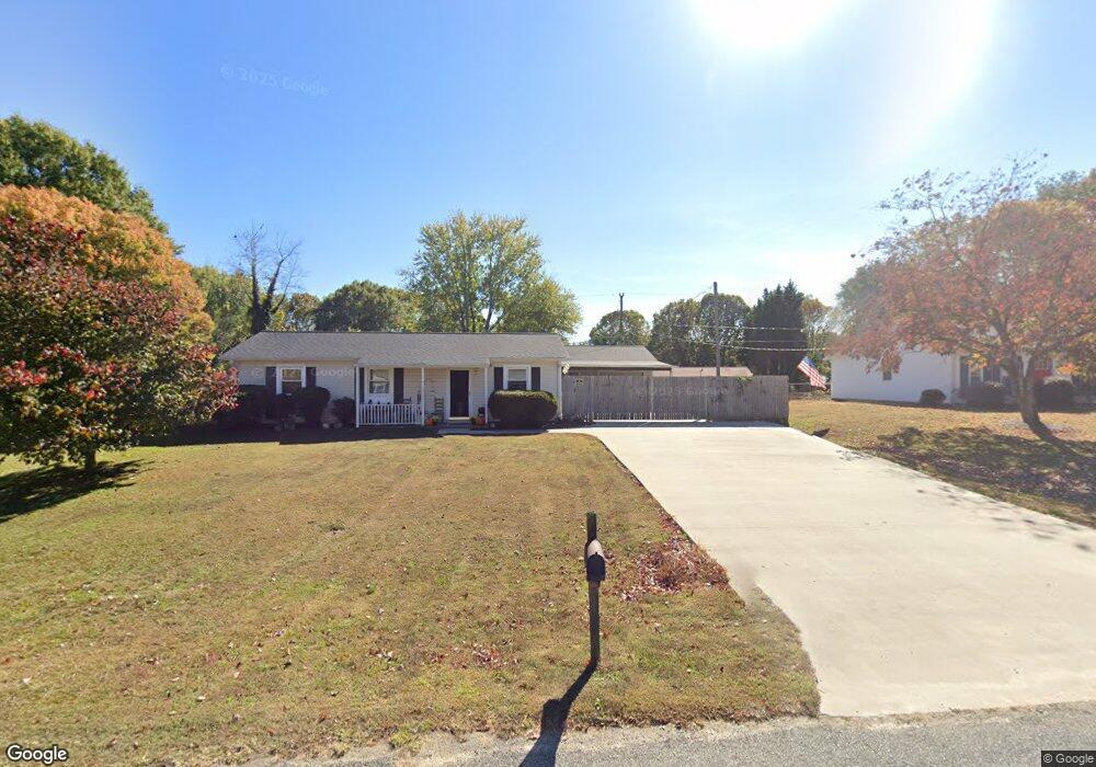 330 Ridgecrest Dr, King, NC 27021 - photo 1