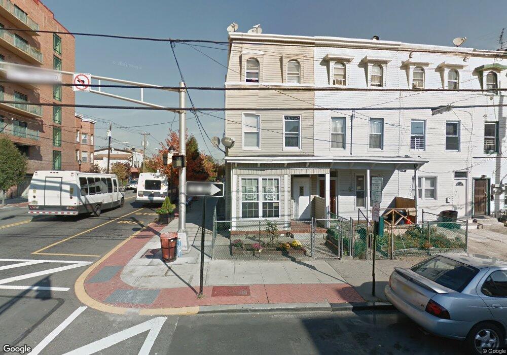 330 6th St, Union City, NJ 07087 - photo 1