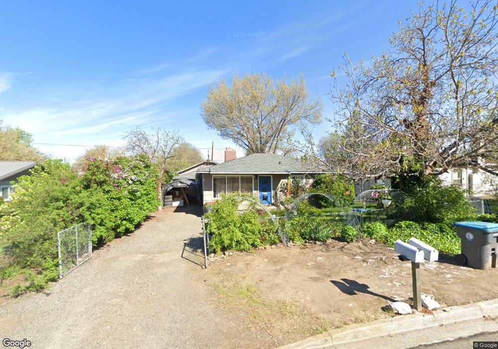 439 Maple St, Central Point, OR 97502 - photo 1