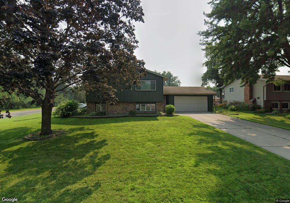 11331 100th Place N, Maple Grove, MN 55369 - photo 1