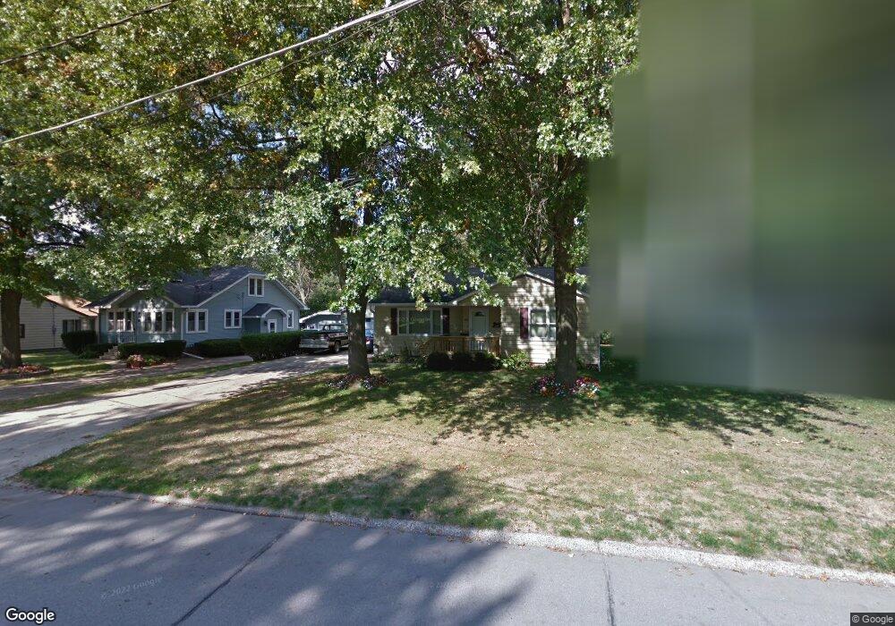 904 S 12th Ave W, Newton, IA 50208 - photo 1