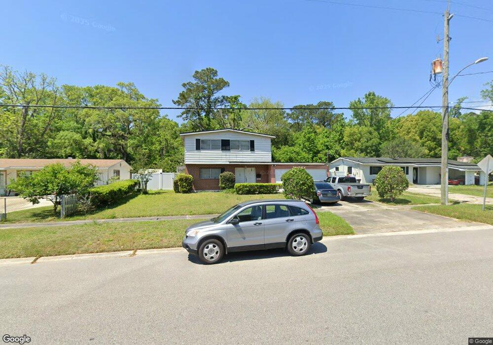 2532 Hugh Edwards Dr, Jacksonville, FL 32210 - photo 1