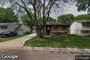 604 W 9th Ave, Lennox, SD 57039