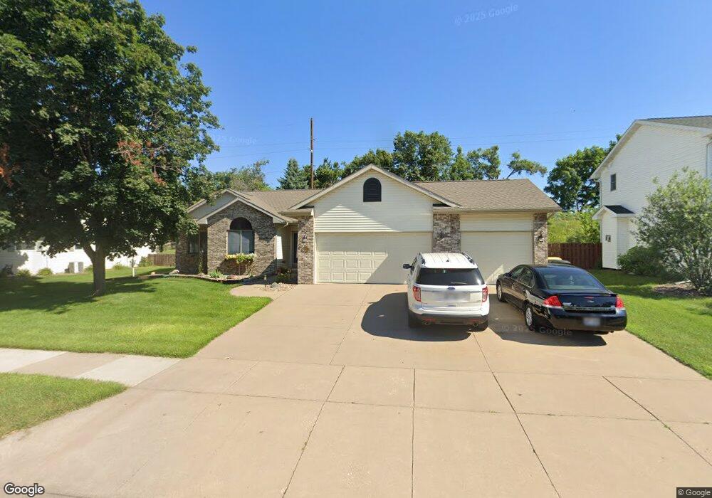 1019 Eastwood St, Holmen, WI 54636 - photo 1