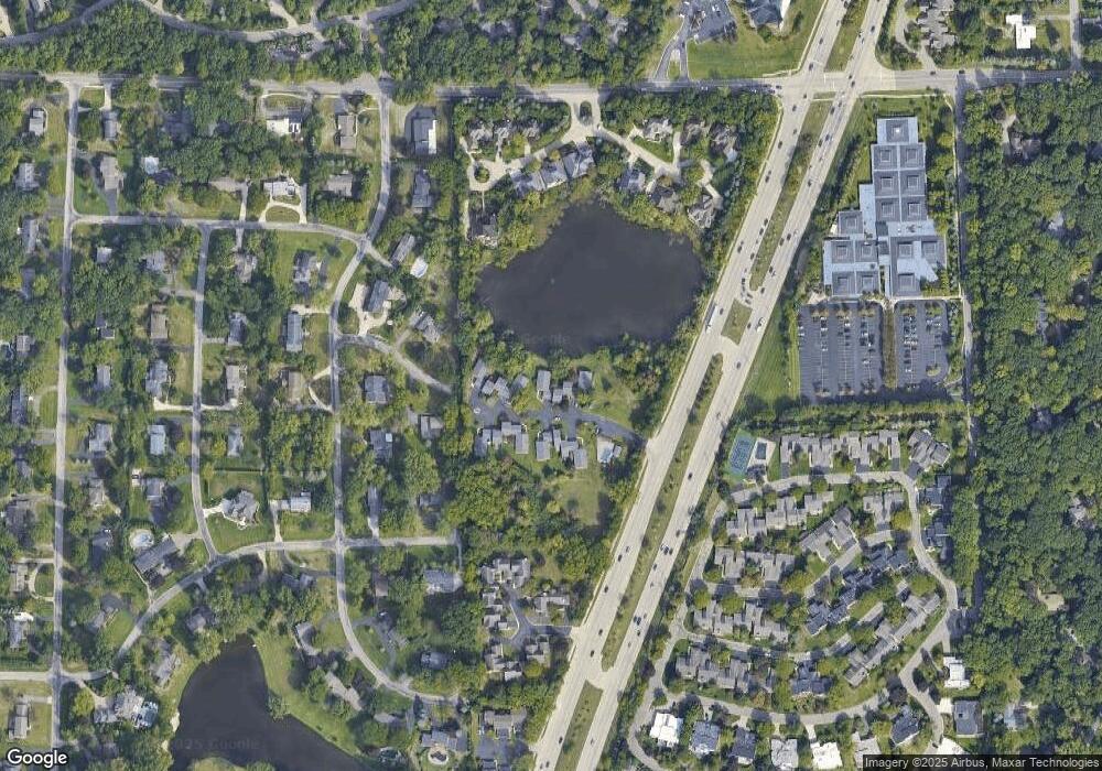 1182 Rolling Acres Dr, Bloomfield Hills, MI 48302 - photo 1