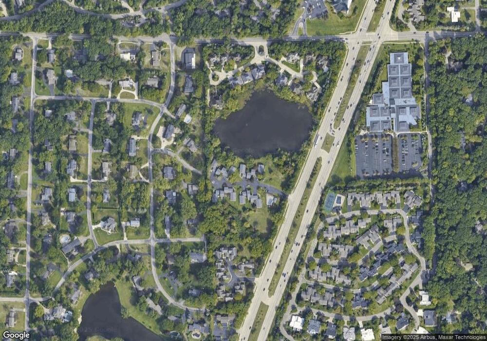 1186 Rolling Acres Dr unit 4, Bloomfield Hills, MI 48302 - photo 1