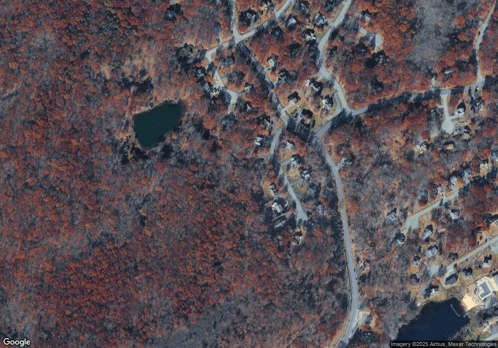 171 Wickes Rd, Bushkill, PA 18324 - photo 1