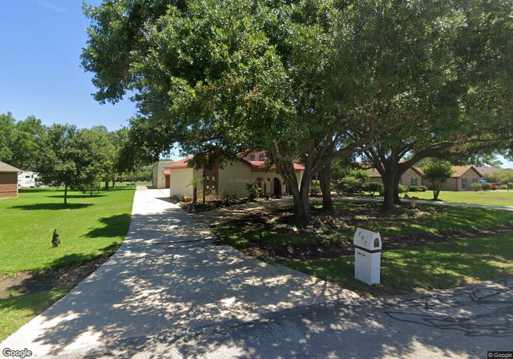 205 Oak Dr, Friendswood, TX 77546 - photo 1