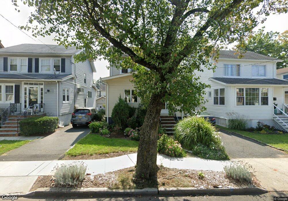 208 Jacoby St, Maplewood, NJ 07040 - photo 1