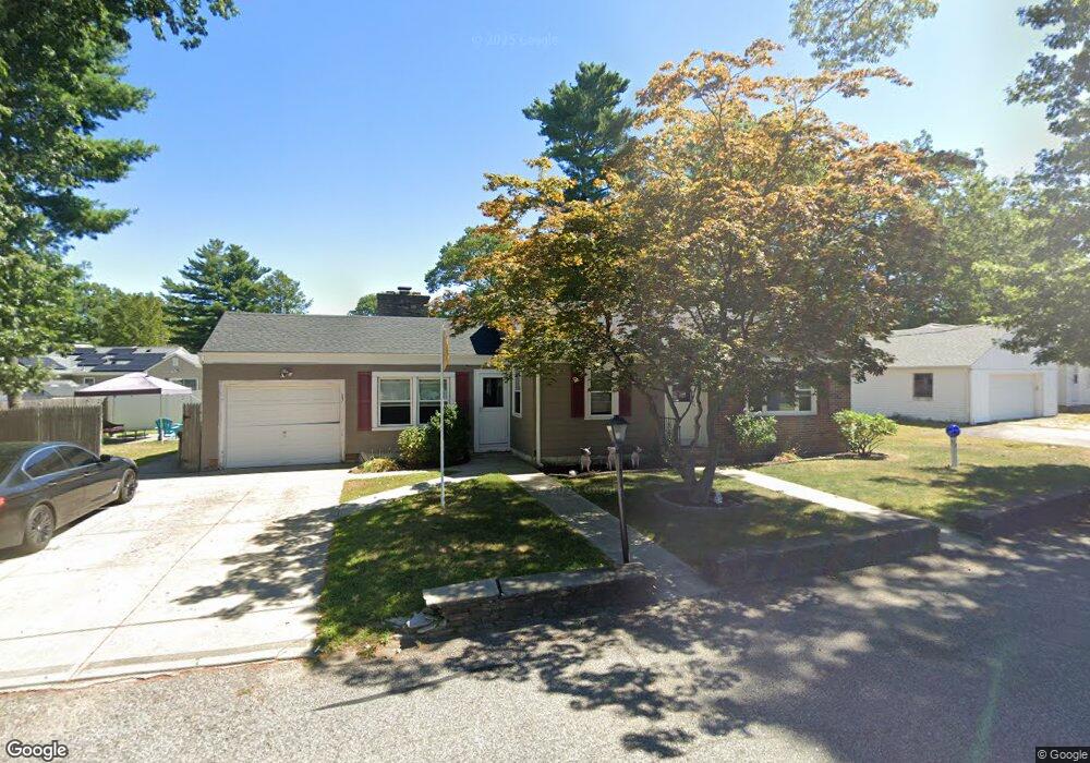 17 Halsey Dr, Smithfield, RI 02917 - photo 1