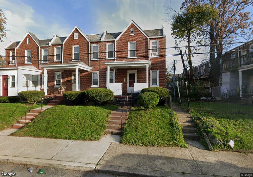 2202 N Spruce St, Wilmington, DE 19802 - photo 1