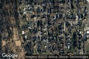 304 S Oak St, Colfax, IL 61728