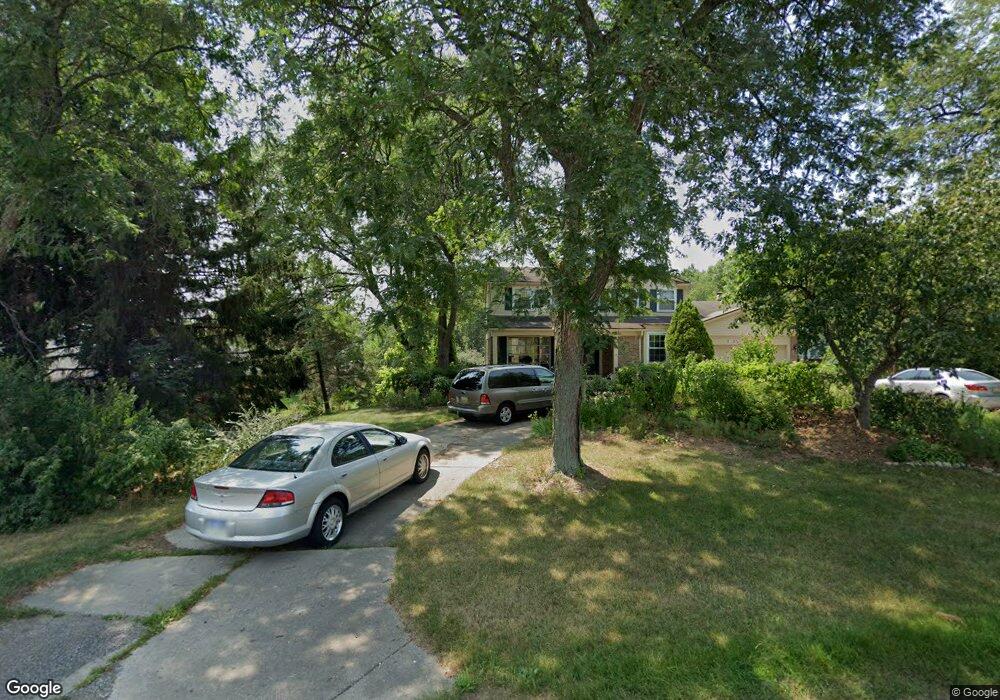 2900 Colonial Trail, Bloomfield Hills, MI 48304 - photo 1