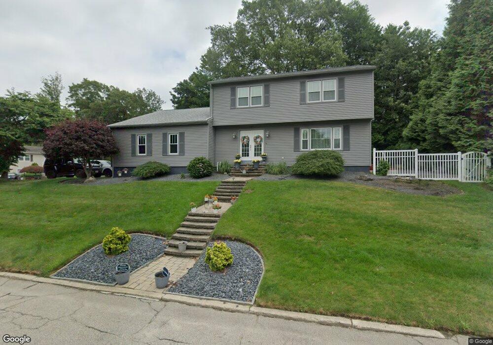 31 Snowdrop Dr, Cranston, RI 02920 - photo 1
