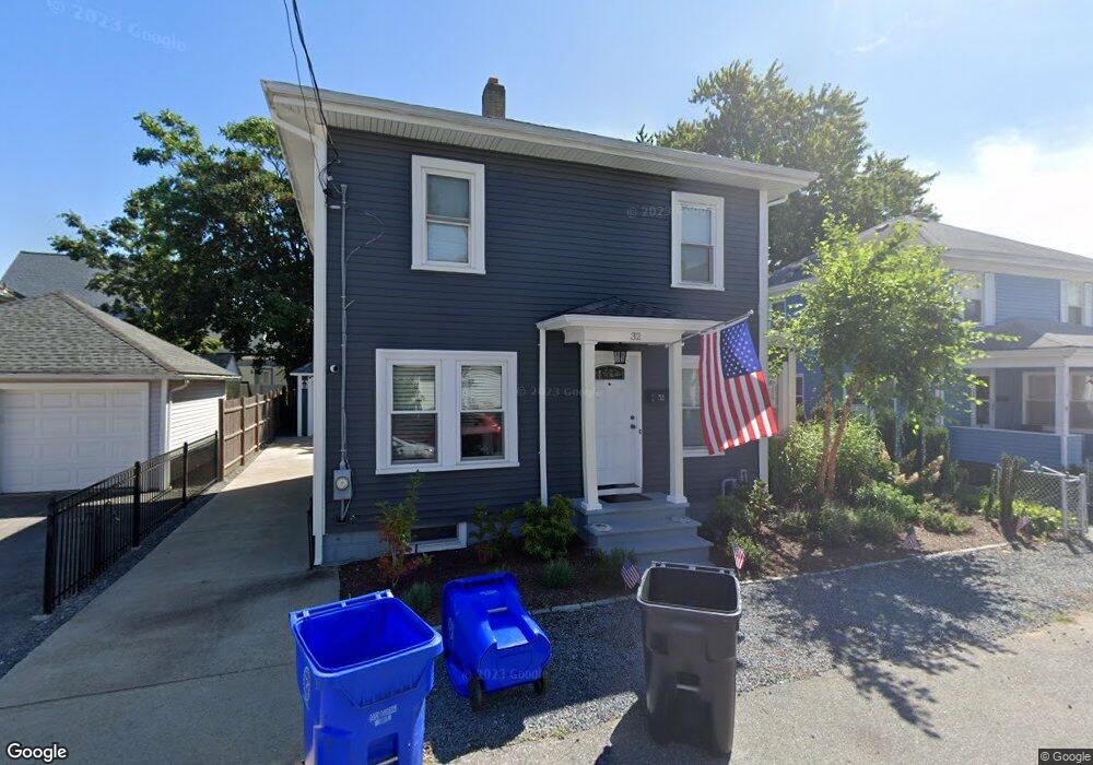 32 Pine St, Riverside, RI 02915 - photo 1