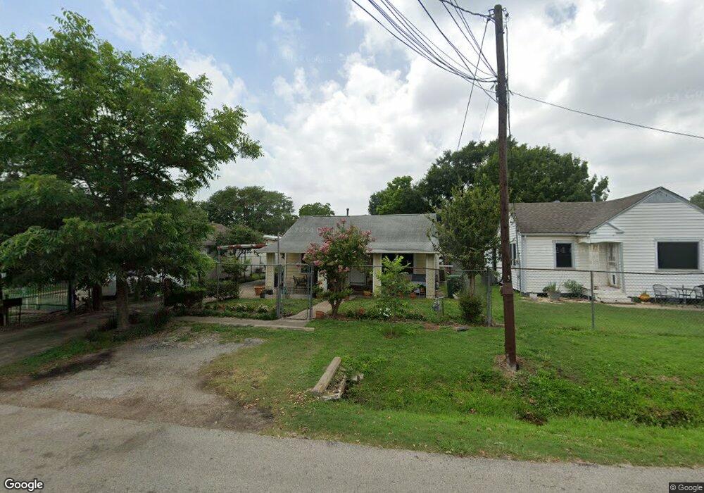 7321 Roswell St, Houston, TX 77022 - photo 1