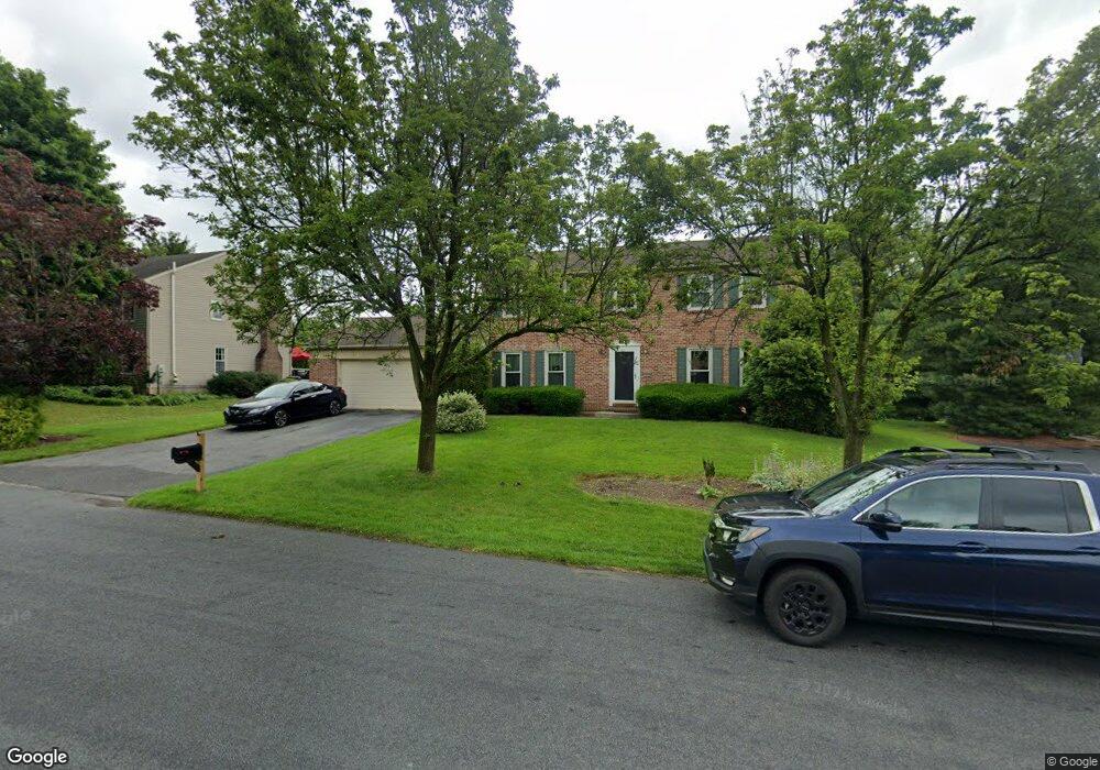 1395 Country Club Rd, Allentown, PA 18106 - photo 1