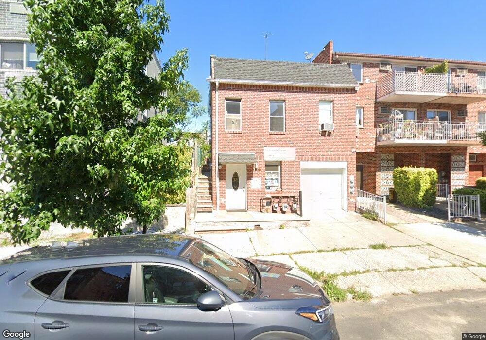 3132 47th St, Astoria, NY 11103 - photo 1