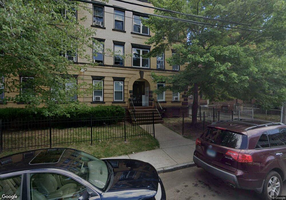 258 Lawrence St unit 2, Hartford, CT 06106 - photo 1