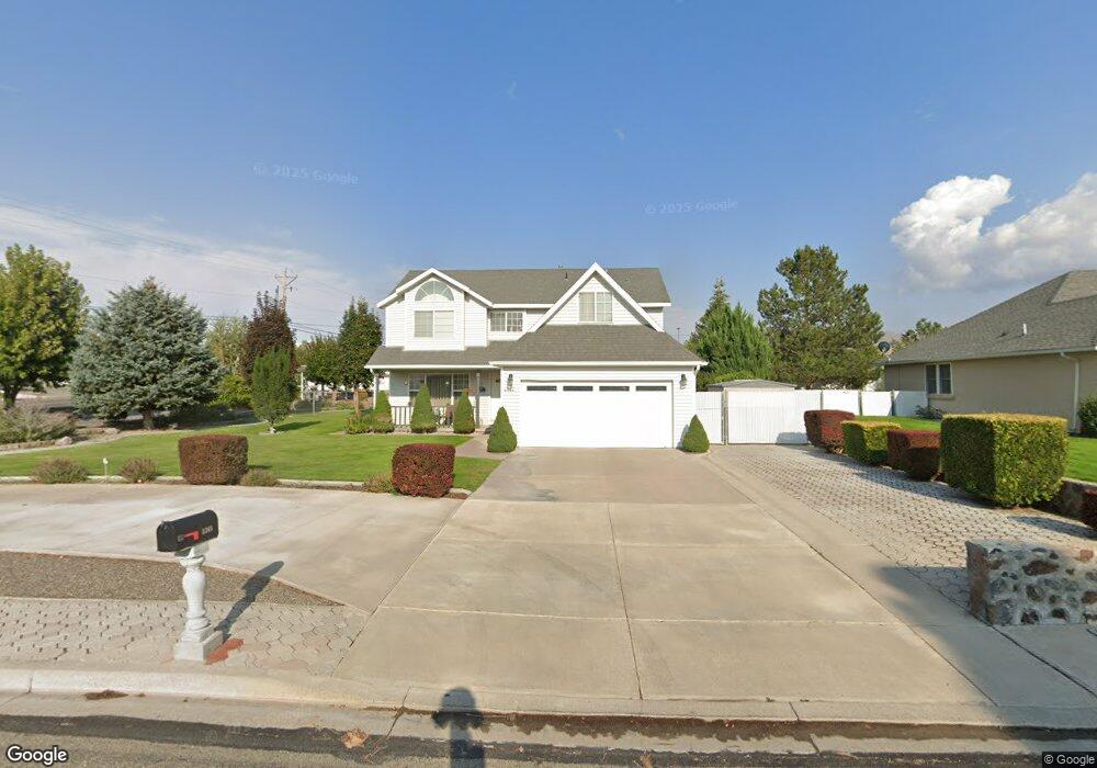 3365 Granada Ave, Winnemucca, NV 89445 - photo 1