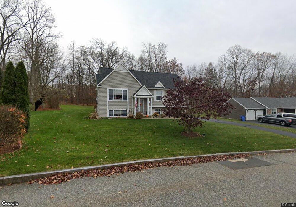 387 Meadowbrook Dr, Manchester, CT 06042 - photo 1