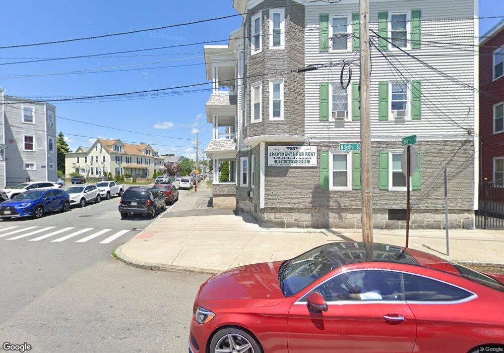 781 Lakeview Ave, Lowell, MA 01850 - photo 1