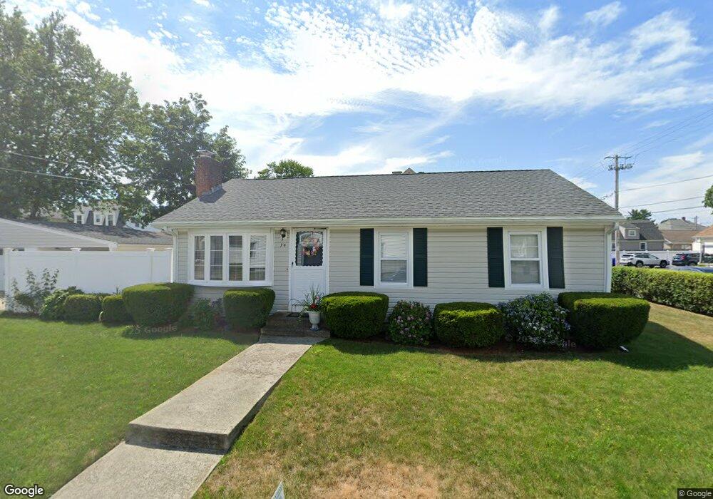 74 Orient Ave, Pawtucket, RI 02861 - photo 1