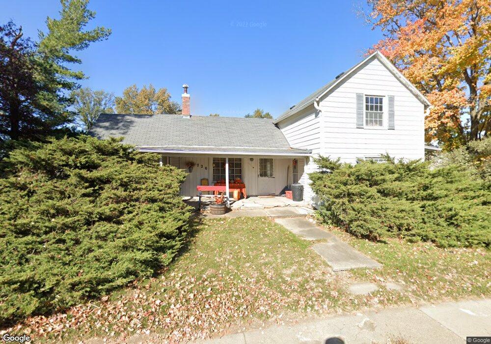 720 N 8th Ave E, Newton, IA 50208 - photo 1