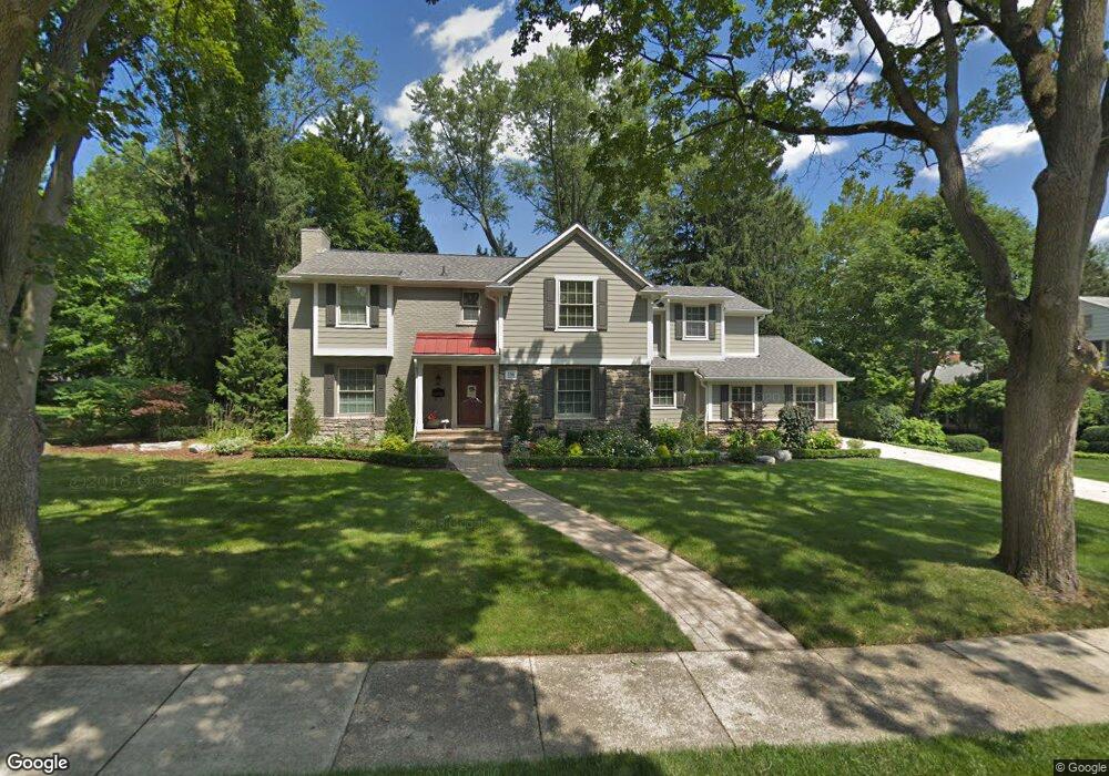 156 Overhill Rd, Bloomfield Hills, MI 48301 - photo 1