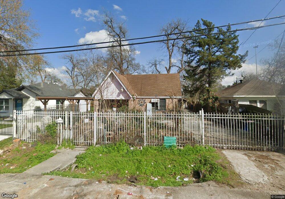 6204 Cochran St, Houston, TX 77022 - photo 1