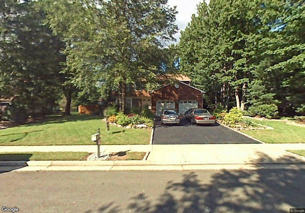 32 Pine Ridge Dr, Edison, NJ 08820 - photo 1