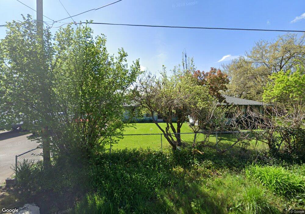 2877 Sylvia Rd, Central Point, OR 97502 - photo 1