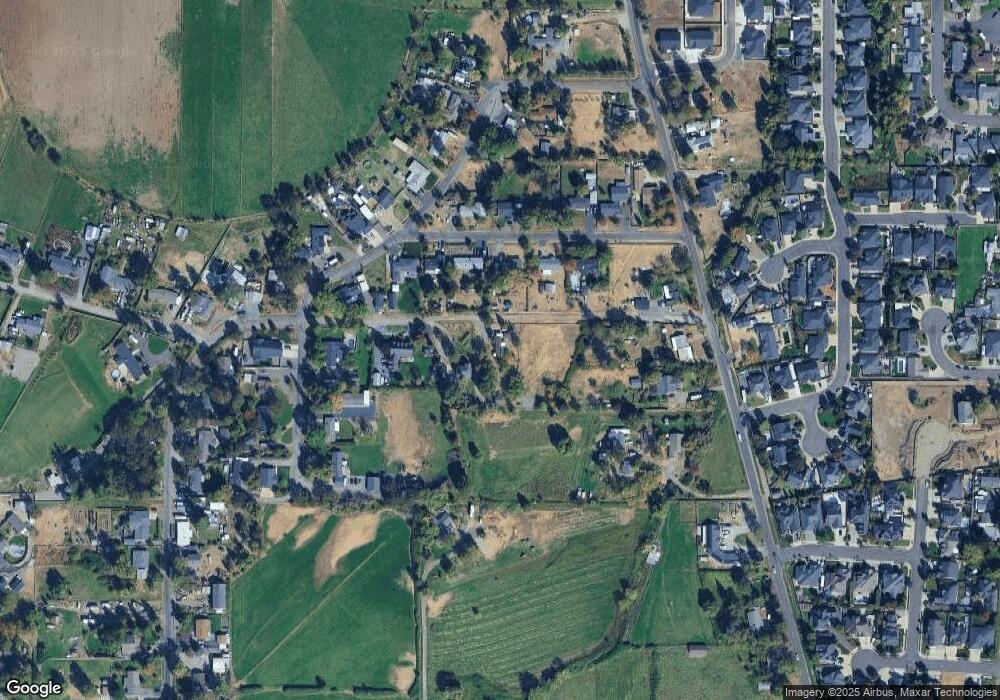 3654 New Ray Rd, Central Point, OR 97502 - photo 1